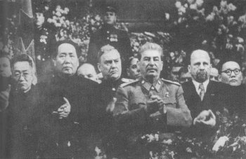 1949_Mao_Bulganin_and_Stalin.jpg