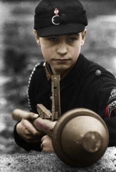 A Hitler youth soldier with a Panzerfaust.jpg
