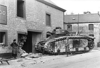 A french  Char B1  tank of the 37th battalion with the designation  Bearn II .jpg