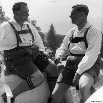 Baldur von Schirach (right) with Hermann Goering.jpg