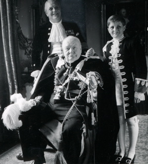 Churchill-with-son-and-grandson-Coronation.jpg