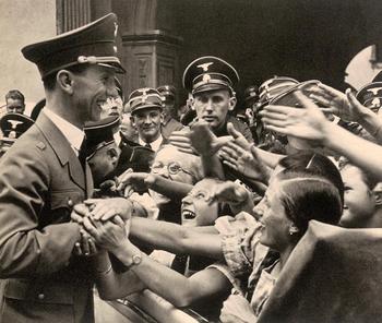 Dr. Joseph Goebbels in Graz.jpg