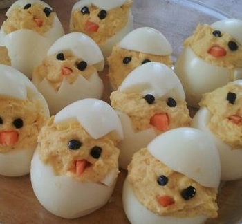 ヒヨコ入り茹で卵.jpg