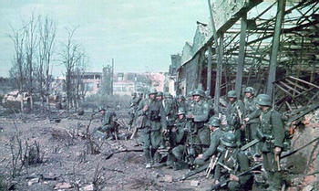 German troops in Stalingrad.jpg