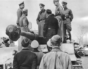 Guderian during an inspection to Leibstandarte Tiger at the Eastern Front, April 1943b.jpg