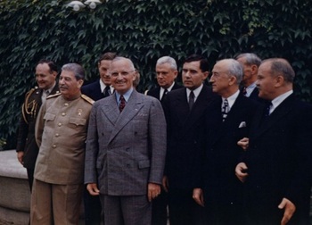 Harry_S__Truman_and_Joseph_Stalin_meeting_at_the_Potsdam_Conference_on_July_18,_1945.jpg