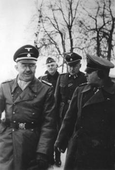 Heinrich_Himmler_und_Theodor_Eicke.jpg