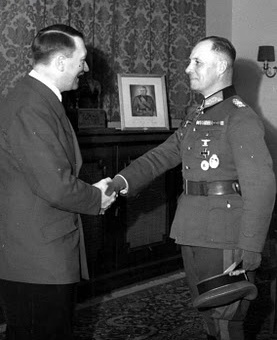 Hitler &  Erwin Rommel in Eichenlaub ceremony.jpg