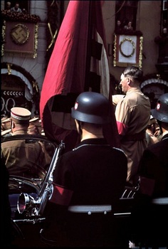 Hitler receives the salute of the columns, Nuremberg 1938.jpg