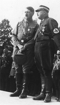 Hitler und Röhm.jpg