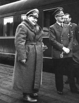Hitler_Goering.jpg