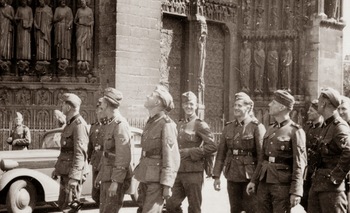 Leibstandarte in Paris after the victory in France.jpg