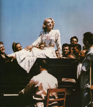 Marlene Dietrich_hospital on the Italian front in May,1944.jpg