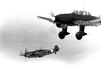 Messerschmitt_Me_109_und_Junkers_Ju_87.jpg