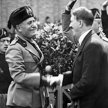 Mussolini-Hitler_1934.jpg