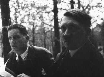 Putzi Hanfstaengl and Adolf Hitler at the Cafe Heck in Munich in the 1920s.jpg
