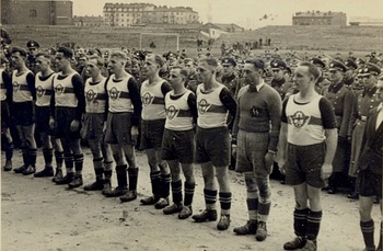 SS Polizei's (Orpo) football team.jpg