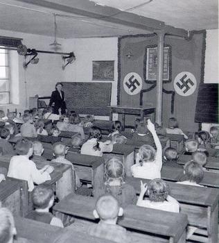Schule im NS-Regime.jpg