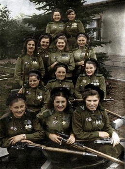 Soviet woman soldiers.jpg