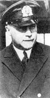 Wilhelm Gustloff Kapteinis Petersen.jpg
