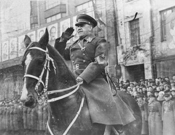 Zhukov berlin 1945.jpg