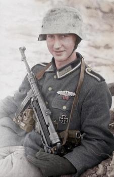 german soldier mp40.jpg