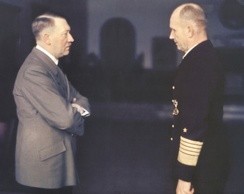 hitler-talking-to-a-naval-commander.jpg