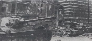 tigerⅡ berlin 1945.jpg