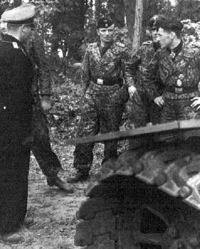 wittmann and his crew shortly after recieving the knights cross after villers bocage.jpg